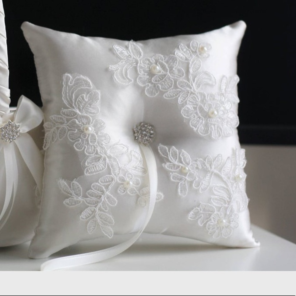 White Lace Ring Bearer Pillow